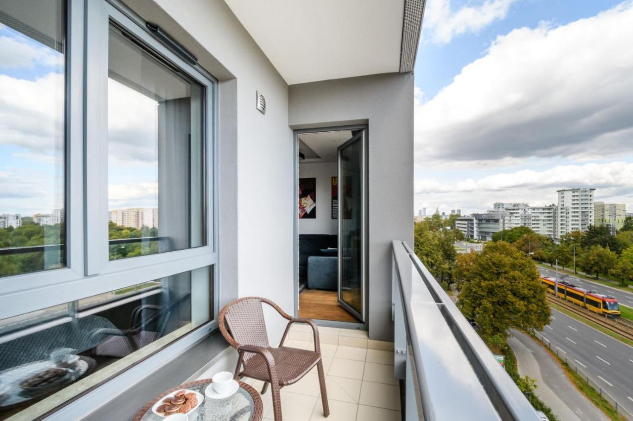 Cinema Apartment - Varşovia Exterior foto